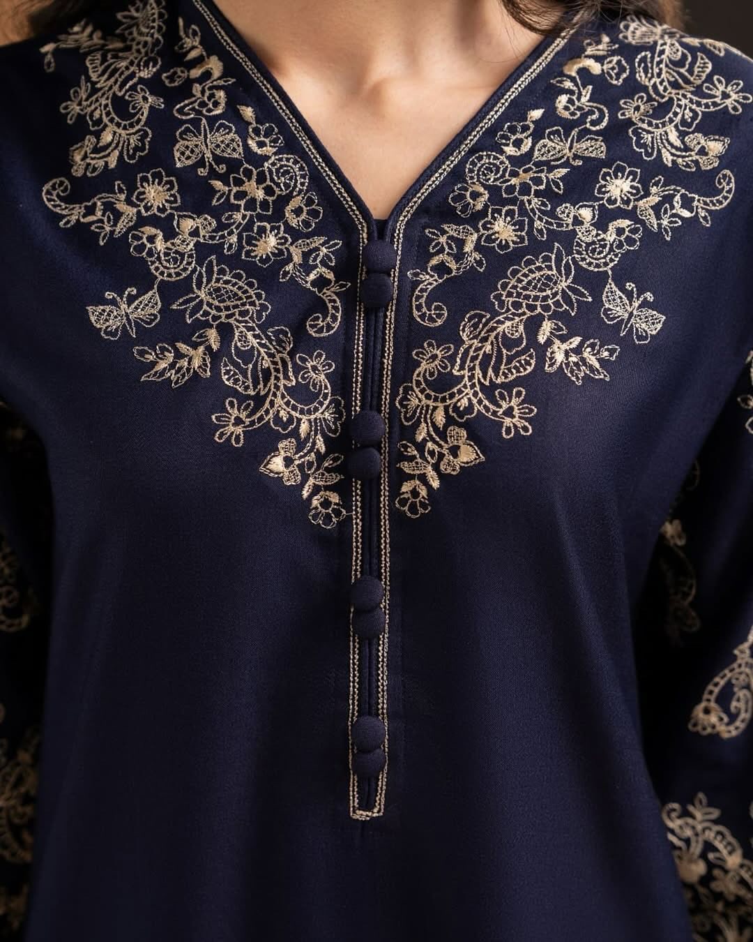 NOVA EMBROIDERY 2-PCS Stiched