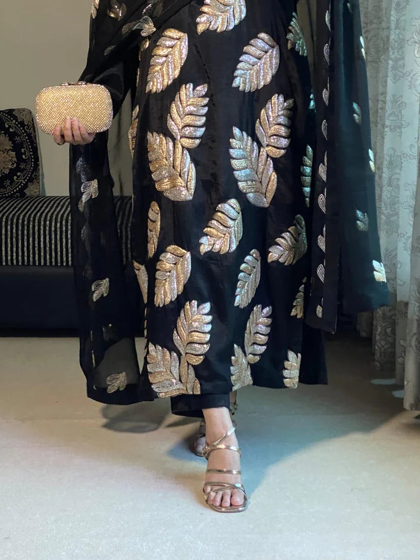 Zirwa Embroidered 3pc Stitched